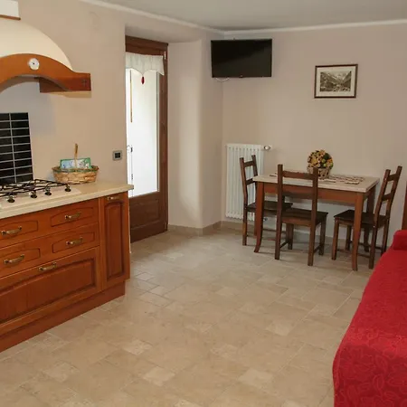 La Maison De Deni Apartment *